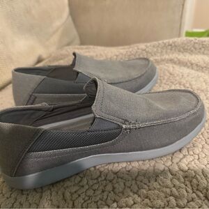 Gray Crocs canvas boys shoes